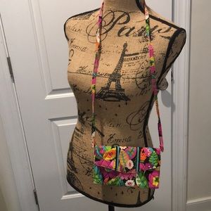 Vera Bradley Cross Body purse, floral design!